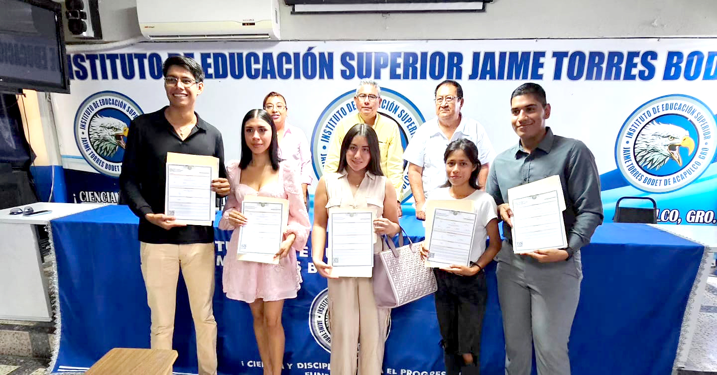 Entrega de Títulos Profesional del IES Jaime Torres Bodet