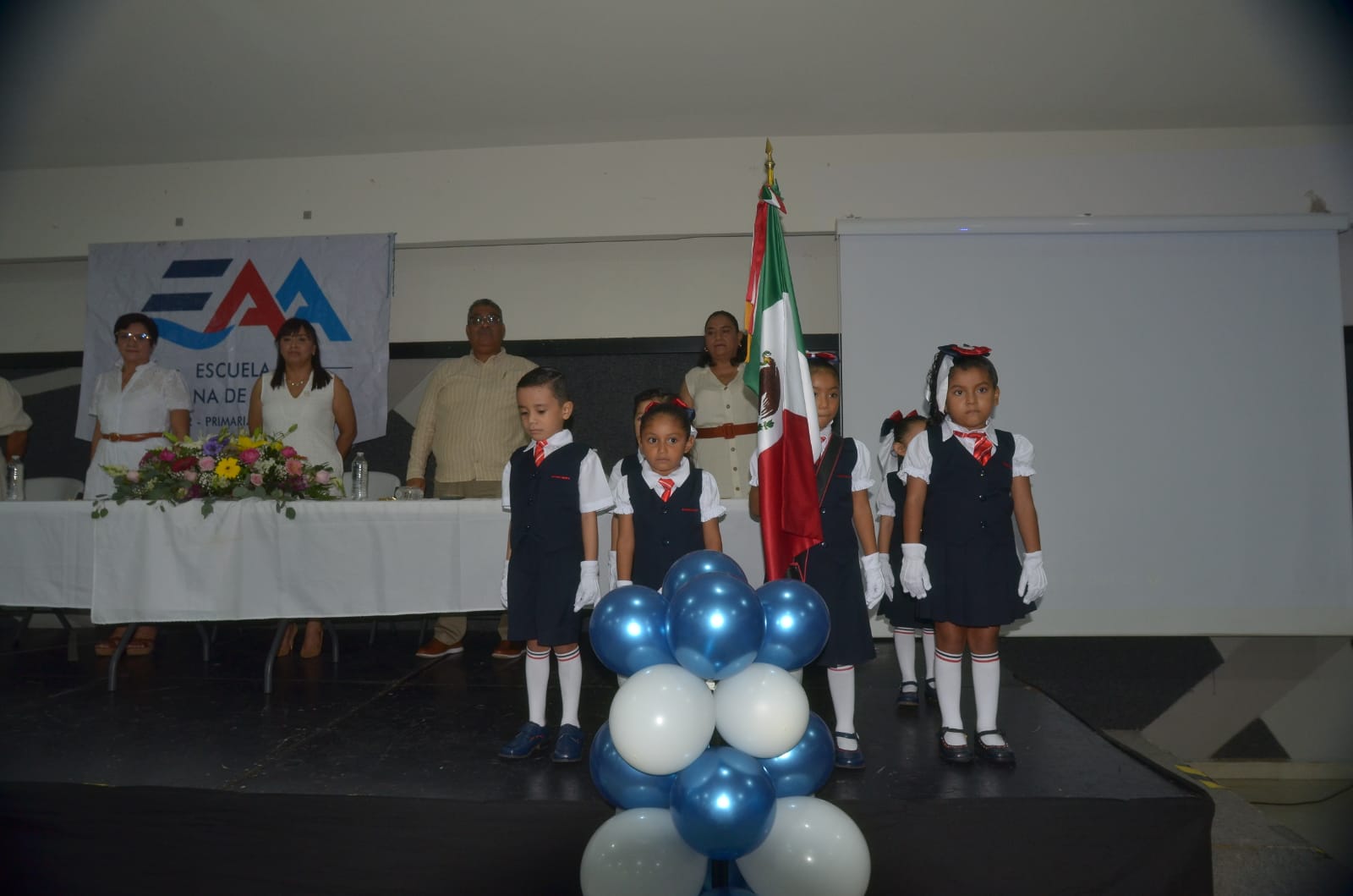 EXPRESIÓN ESTUDIANTIL: CLAUSURA DE PREESCOLAR Y PRIMARIA, image size:1600x1059
