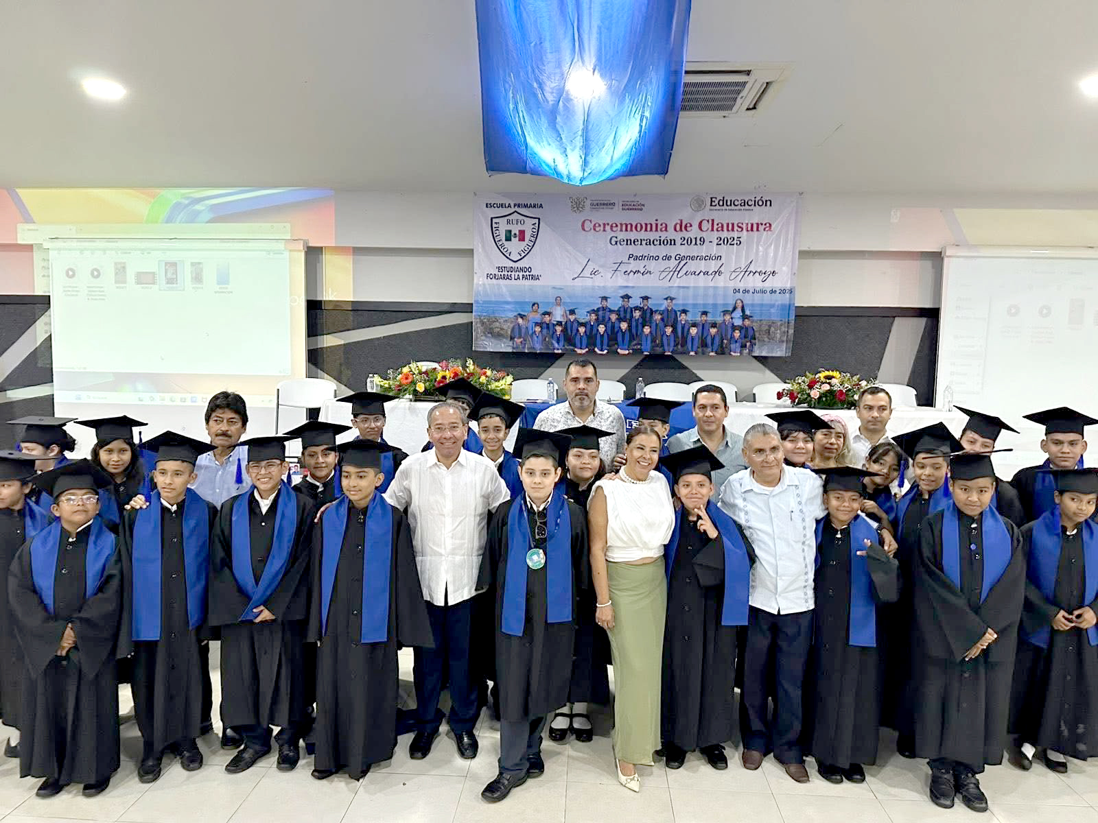 Elox Noticias: Se realiza ceremonia de fin de cursos de la Primaria  “Melchor Ocampo” turno Matutino, image size:1600x1200